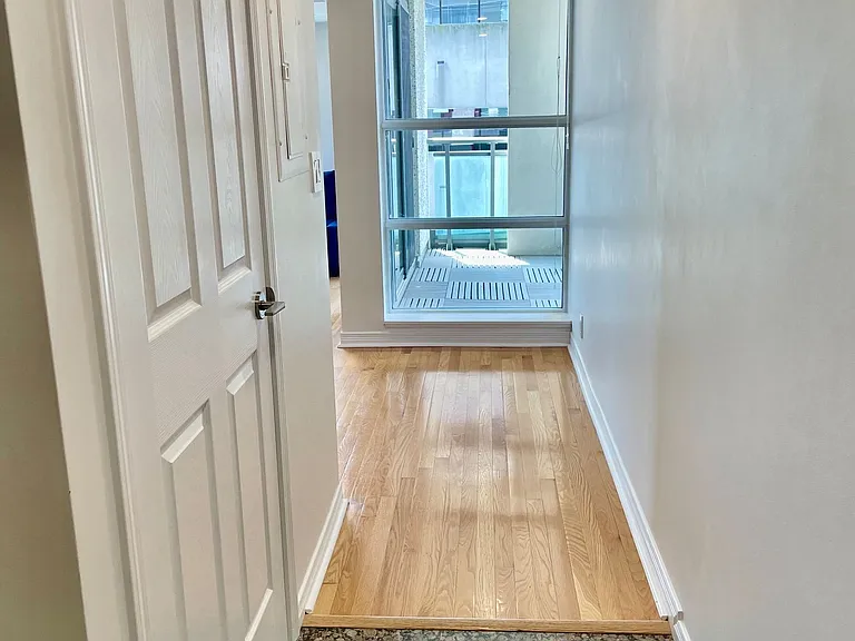 736 Spadina Ave #715 — Photo 8