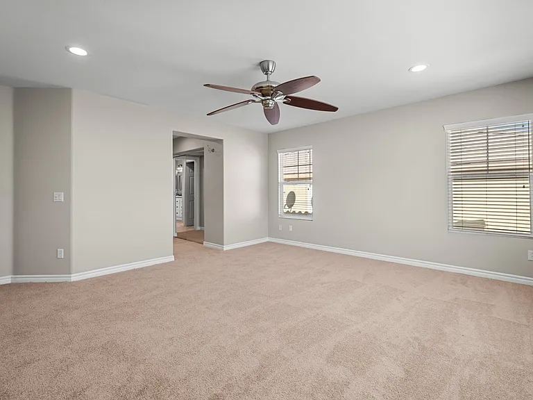 37200 Pergola Ter — Photo 19