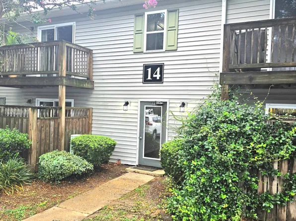 1402 Camp Rd APT 14E, Charleston, SC 29412