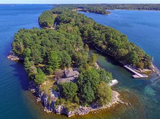 300 Chippewa Point Rd, Hammond, NY 13646