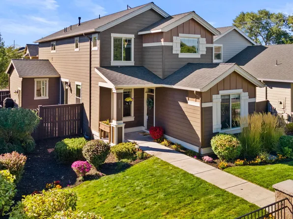 3831 NE Purcell Blvd, Bend, OR 97701