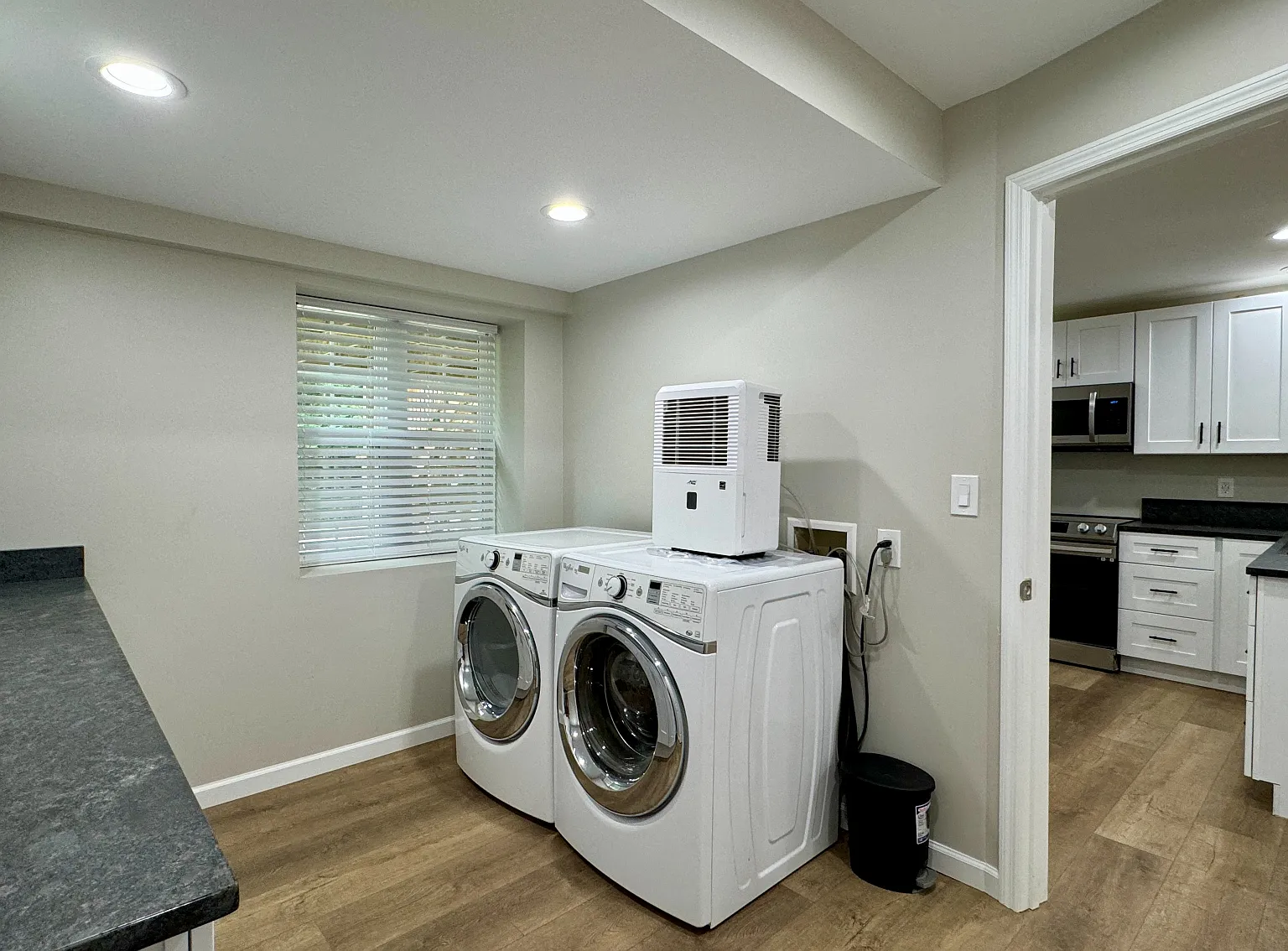 2 bed, 950 sqft, $1,100 — Photo 4