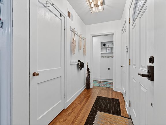 4th image of 3651 Philwood Ave