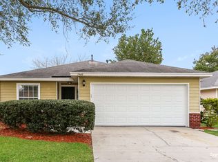 7485 International Village Dr, Jacksonville, FL 32277
