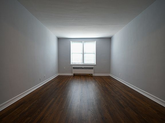 3rd image of 1981 Sedgwick Ave APT 4E