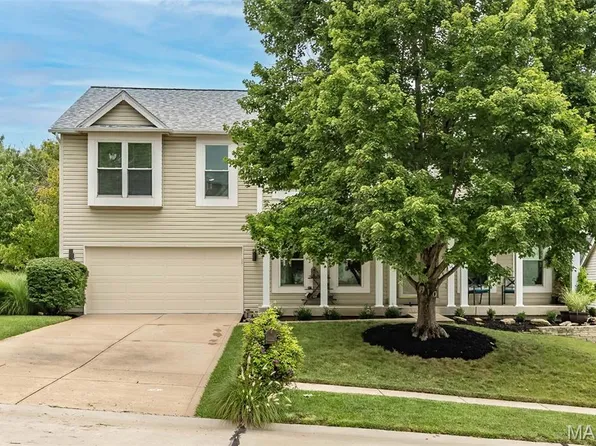 204 Hillsboro Ct, O'Fallon, MO 63368