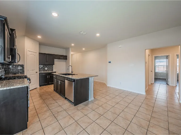 7325 Wavecrest Way — Photo 12