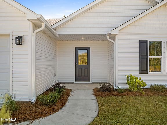 4th image of 161 King Road