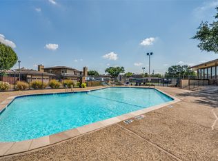 10 W Meadow Ln, Bedford, TX 76021