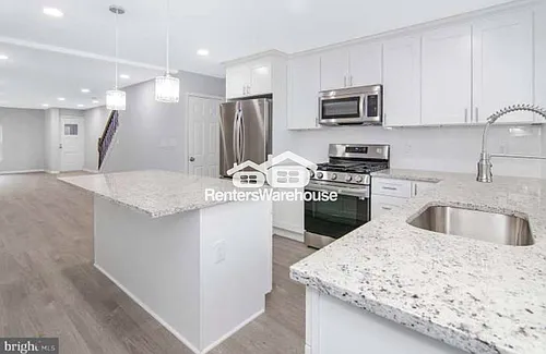 3706 Claremont Ave Photo 1
