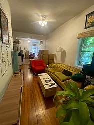 Rented by R New York