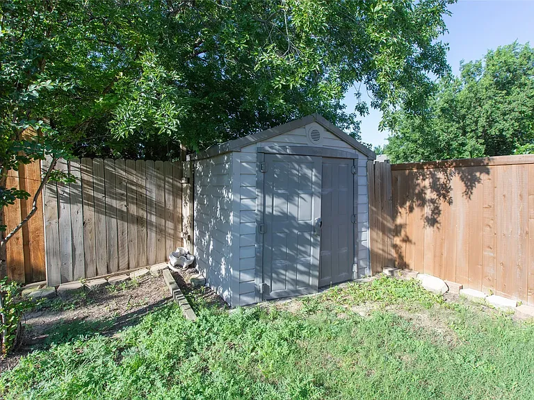 9005 Boone Dr — Photo 29