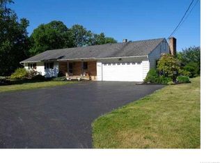 3302 Ewings Rd, Newfane, NY 14108