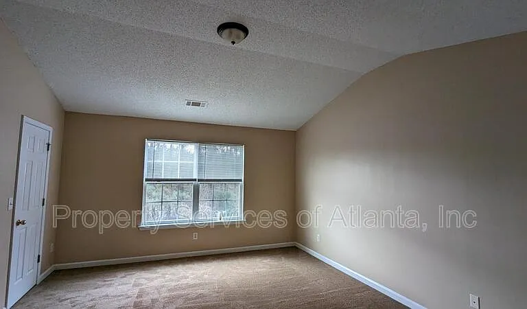 2207 Miranda Dr — Photo 14