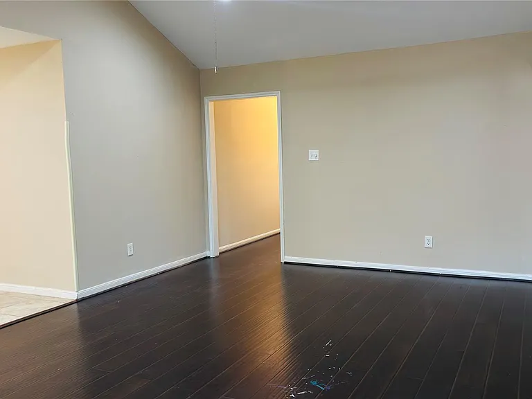 11407 Hazen St — Photo 17