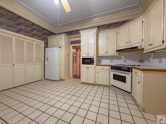 11th image of this home