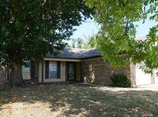 3721 Bigleaf Ln, Fort Worth, TX 76137