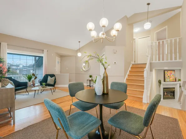 820 115a St NW, Edmonton, AB T6J 6T9