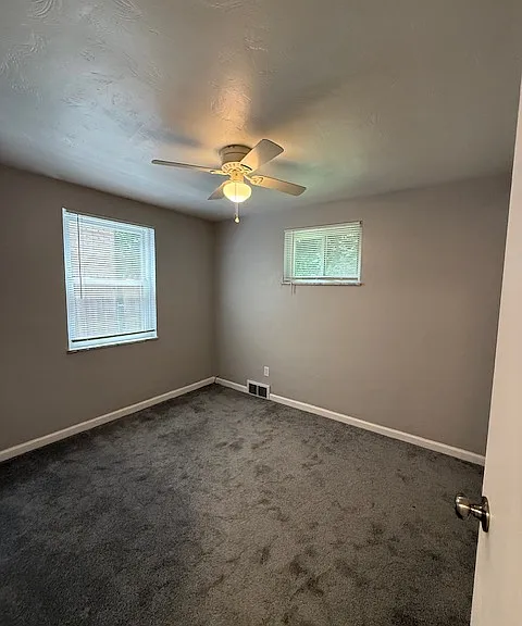 2nd bedroom next to bathroom