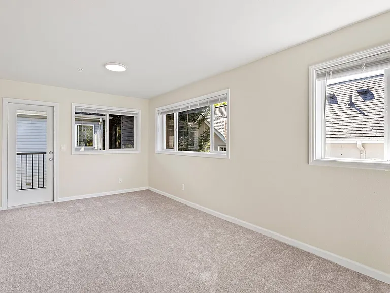 Park Place Apartments — Photo 14