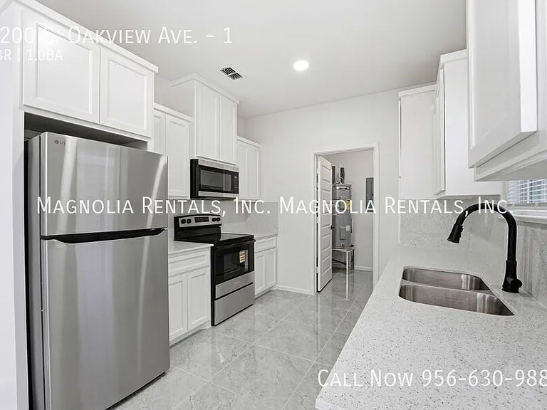 2200 S Oakview Ave #1 — Photo 4