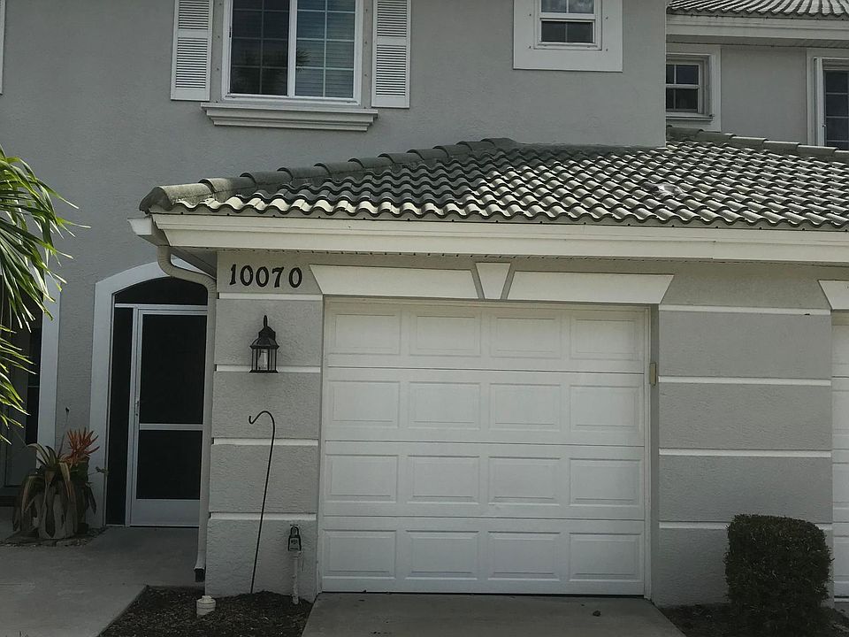 1st image of 10070 Pacific Pines Ave