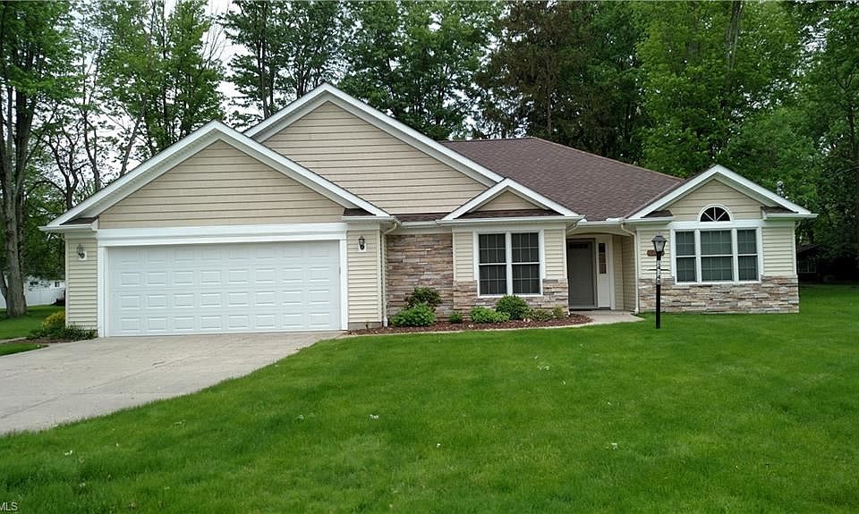 1st image of 14048 Delaware Dr