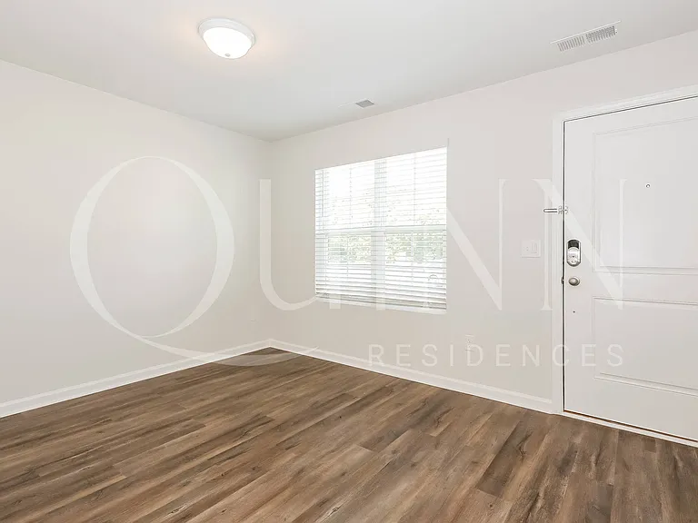 Tyger Pointe — Photo 52