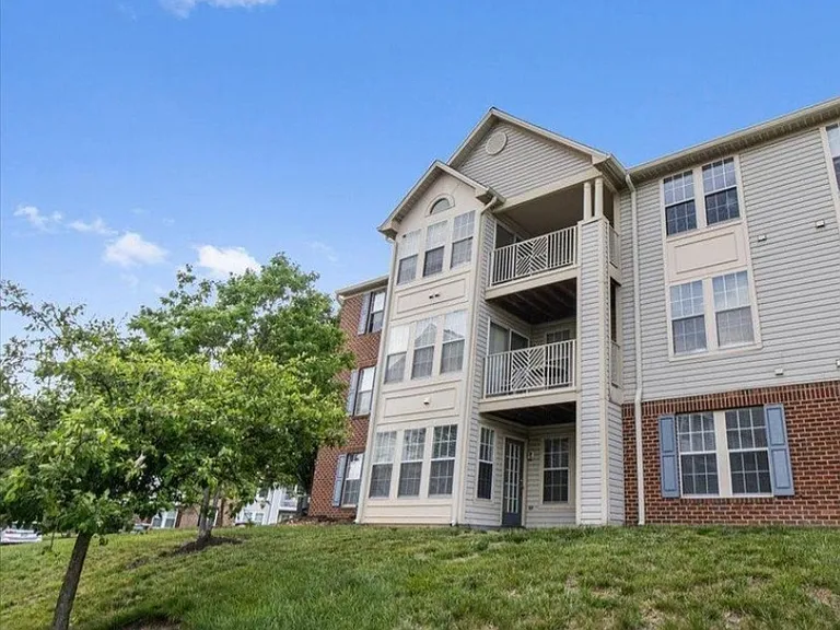 2445 Blue Spring Ct #103 — Photo 1