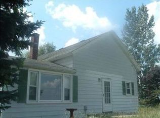 11947 W West Grove Rd, Forreston, IL 61030