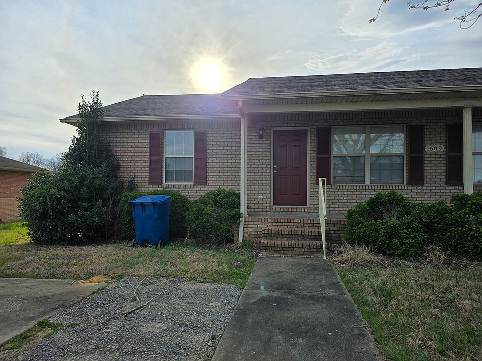 1st image of 1609 Bourland Ln