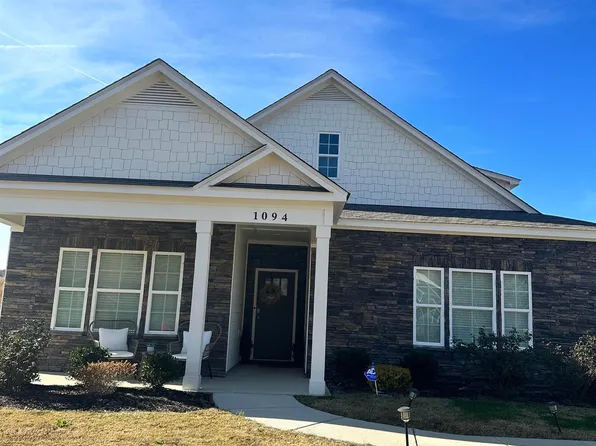 1094 Mountain Laurel Cir, Moody, AL 35004