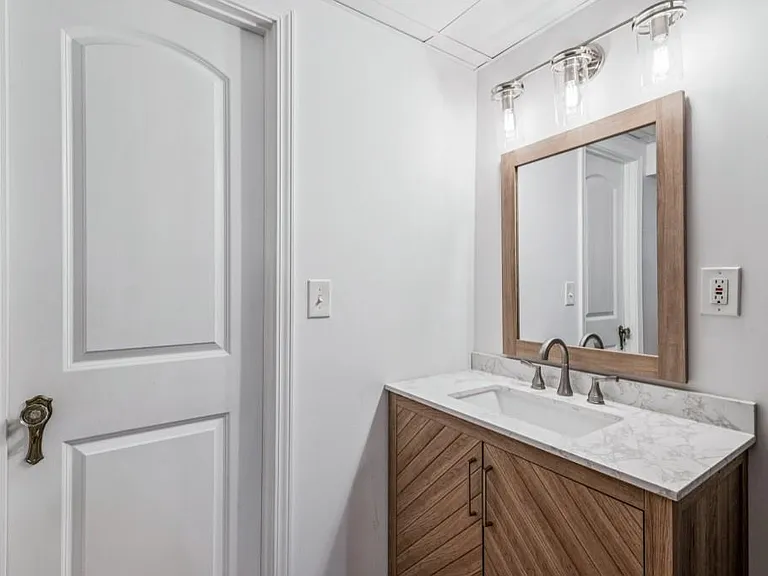 1189 Reeder Cir NE — Photo 47
