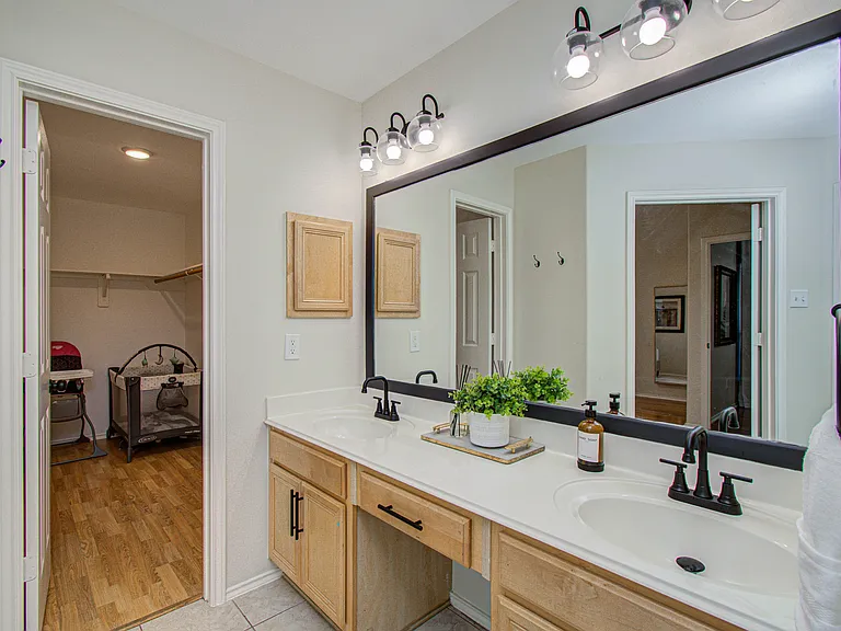 7211 Crescent Mills Dr — Photo 25
