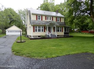 268 Speigletown Rd, Troy, NY 12182