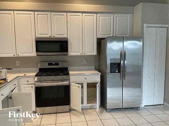 4th image of 1701 Tangledvine Dr