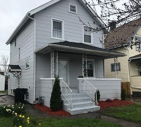 2nd image of 262 W Hazeltine Ave