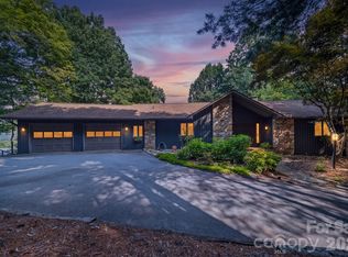 1105 High Vista Dr, Mills River, NC 28759