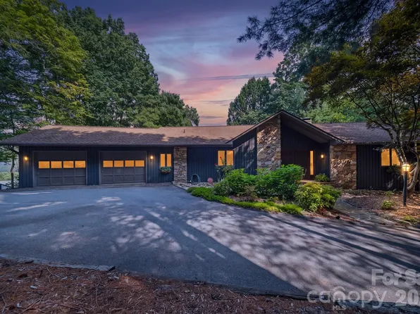 1105 High Vista Dr, Mills River, NC 28759