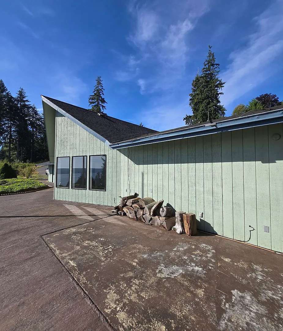 3 Bed, 2.5 Bath Water View Home For Rent Near Port Ludlow! — Photo 2