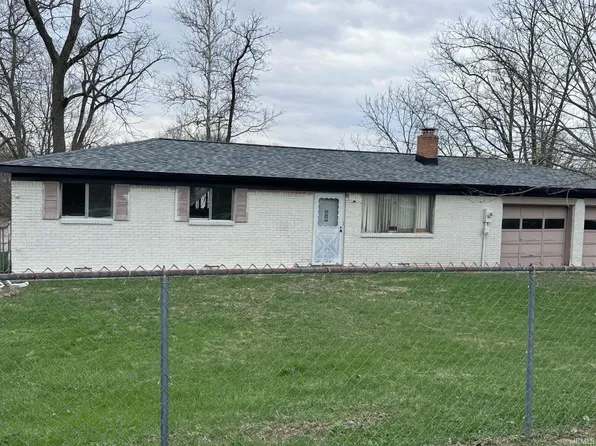 404 N Mohee Dr, Hartford City, IN 47348