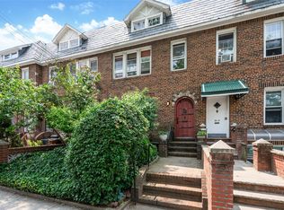 3916 51st St, Woodside, NY 11377