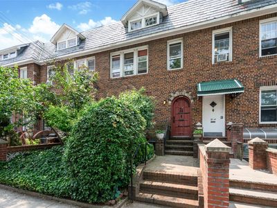 3916 51st Street, Flushing, NY, 11377