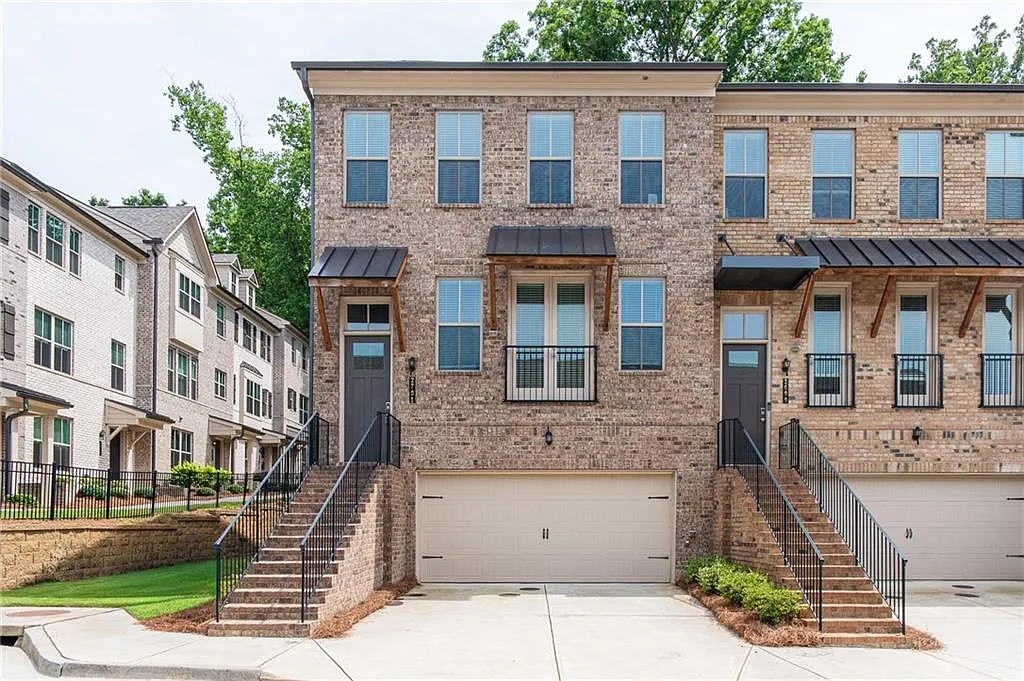 4 bed, 3.5 bath, 2589 sqft, $3,550 — Photo 1