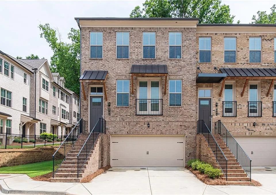 2701 Cedar Pine Way