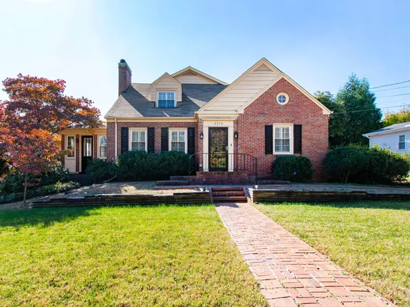 2314 Lake Dr, Raleigh, NC 27609