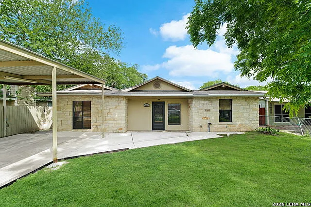 2402 Lake Louise Dr