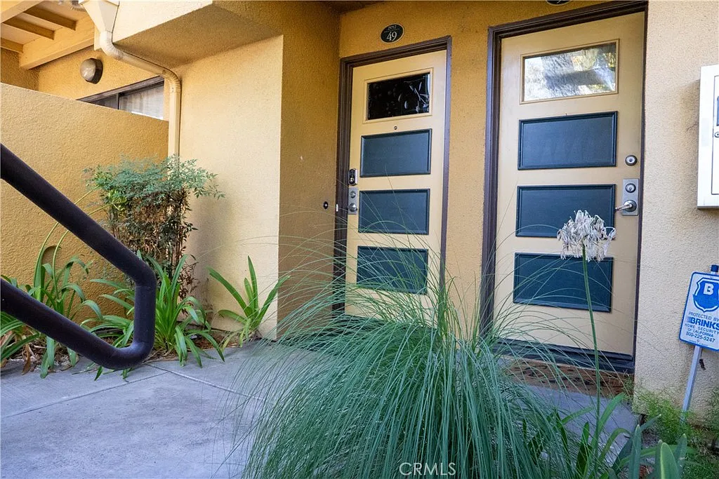 2 bed, 781 sqft, $3,250 — Photo 3