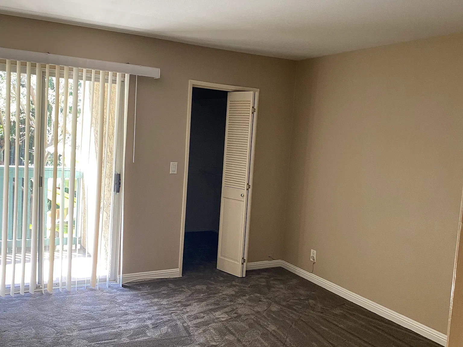 2 bed, 1028 sqft, $3,200 — Photo 4