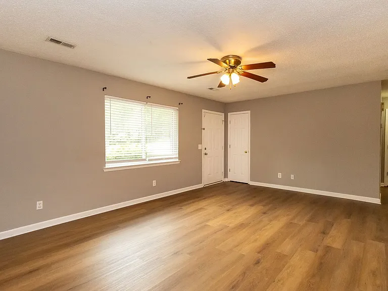 6080 Old Dayton Pike #A — Photo 6